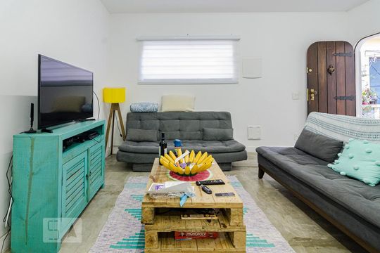 Sala de casa à venda com 1 quarto, 81m² em Pinheiros, São Paulo