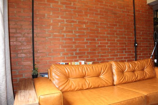 Sala de tv de apartamento para alugar com 2 quartos, 107m² em Empresarial 18 do Forte, Barueri