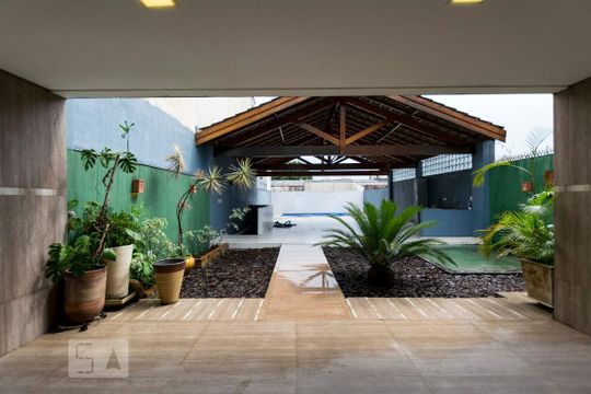 Fundos de apartamento à venda com 4 quartos, 550m² em Cambuci, São Paulo
