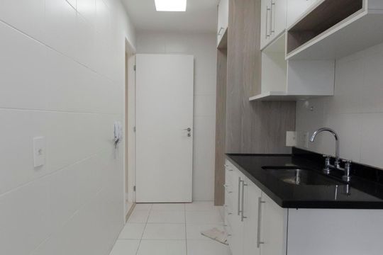 Cozinha de apartamento para alugar com 2 quartos, 60m² em Água Branca., São Paulo