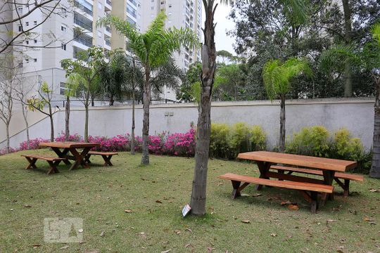 Área Social de apartamento à venda com 2 quartos, 56m² em Vila Andrade, São Paulo