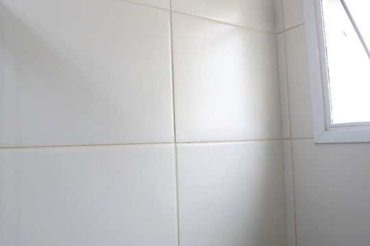 Banheiro da Suite de apartamento à venda com 2 quartos, 56m² em Vila Andrade, São Paulo