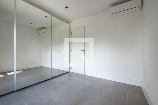 Quarto de apartamento para alugar com 1 quarto, 40m² em Pinheiros, São Paulo