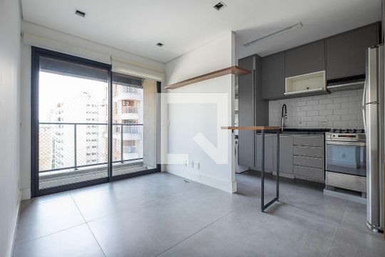 Apartamento para alugar com 1 quarto, 40m² em Pinheiros, São Paulo