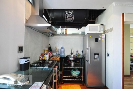 cozinha de apartamento à venda com 1 quarto, 82m² em Vila Suzana, São Paulo