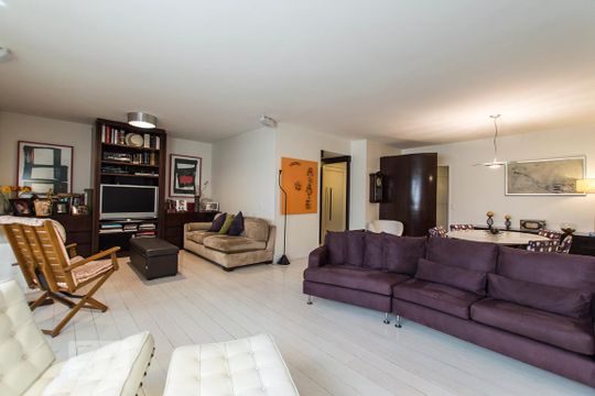 Apartamento para alugar com 3 quartos, 185m² em Real Parque, São Paulo