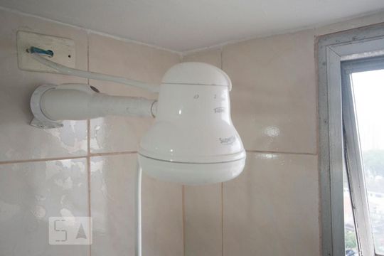 Banheiro de apartamento à venda com 2 quartos, 64m² em Vila Mascote, São Paulo