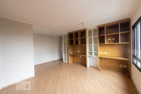 Sala de apartamento à venda com 2 quartos, 58m² em Vila Bertioga, São Paulo