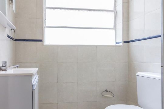 Banheiro 1 de apartamento à venda com 3 quartos, 206m² em Higienópolis, São Paulo