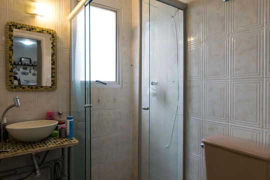 Banheiro de apartamento à venda com 2 quartos, 58m² em Jardim da Saúde, São Paulo