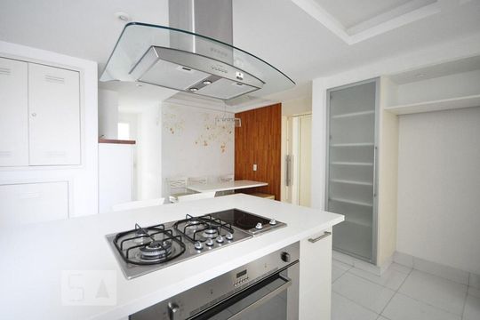 cozinha de apartamento para alugar com 3 quartos, 211m² em Vila Andrade, São Paulo