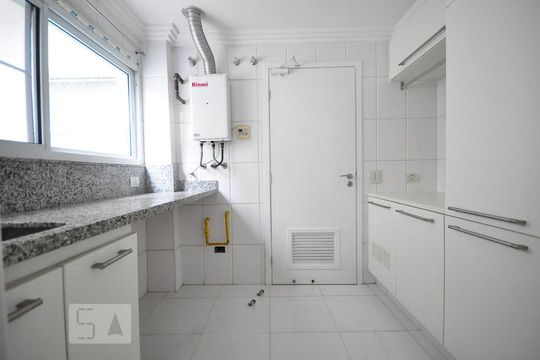 área de serviço de apartamento para alugar com 3 quartos, 211m² em Vila Andrade, São Paulo