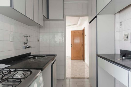Cozinha de apartamento para alugar com 2 quartos, 56m² em Lauzane Paulista, São Paulo