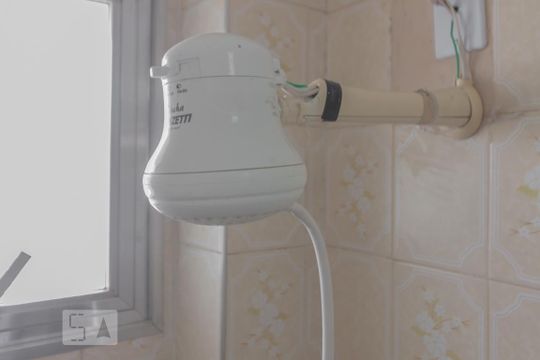 Banheiro de apartamento para alugar com 2 quartos, 85m² em Aclimação, São Paulo