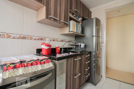 Cozinha de apartamento à venda com 2 quartos, 46m² em Centro, Guarulhos