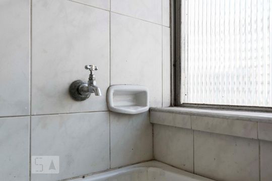 Lavanderia (Torneira) de apartamento para alugar com 3 quartos, 85m² em Vila Clementino, São Paulo
