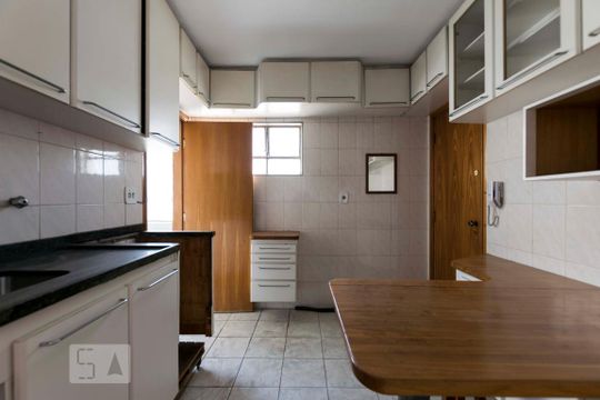 Cozinha de apartamento para alugar com 3 quartos, 85m² em Vila Clementino, São Paulo