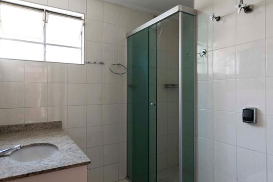 Banheiro de apartamento para alugar com 3 quartos, 85m² em Vila Clementino, São Paulo