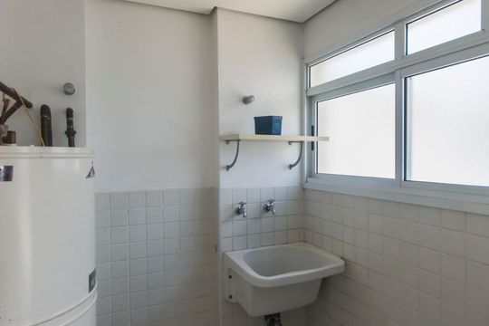 Area de serviço de apartamento à venda com 1 quarto, 134m² em Vila Madalena, São Paulo