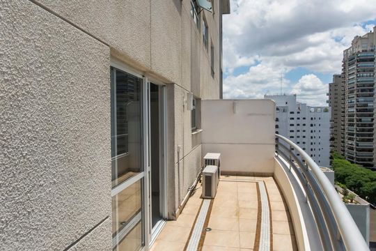 Varanda 2 de apartamento à venda com 1 quarto, 134m² em Vila Madalena, São Paulo