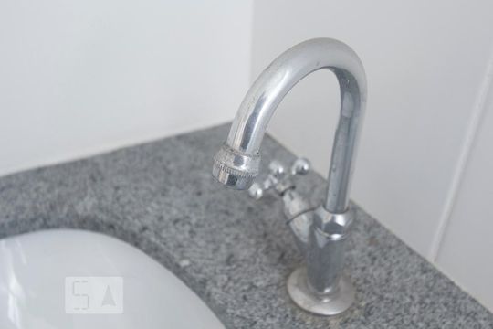 banheiro de apartamento à venda com 2 quartos, 50m² em Vila Mira, São Paulo