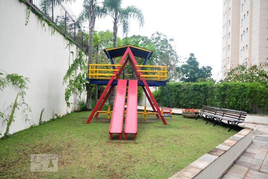 playground de apartamento para alugar com 3 quartos, 98m² em Vila Andrade, São Paulo