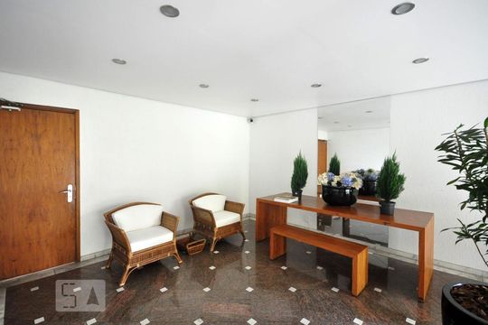 hall social de apartamento para alugar com 3 quartos, 98m² em Vila Andrade, São Paulo