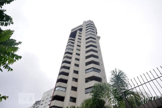 fachada de apartamento para alugar com 3 quartos, 98m² em Vila Andrade, São Paulo