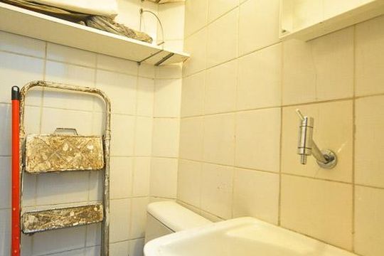 banheiro de serviço de apartamento para alugar com 3 quartos, 98m² em Vila Andrade, São Paulo