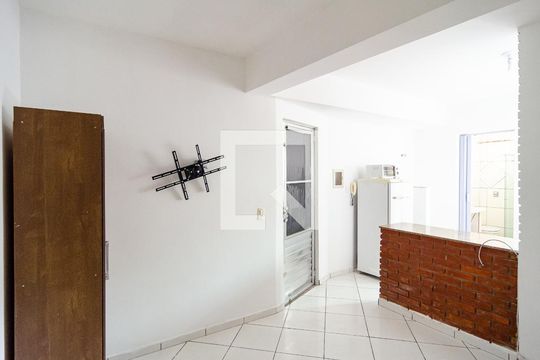 Sala/Quarto de casa para alugar com 1 quarto, 25m² em Saúde, São Paulo