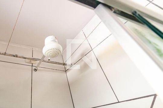 Banheiro Social de casa para alugar com 1 quarto, 25m² em Saúde, São Paulo
