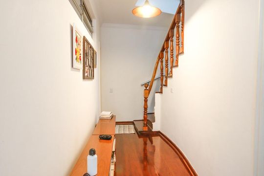 Corredor  de casa à venda com 4 quartos, 340m² em Ipiranga, São Paulo