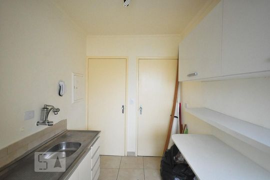 cozinha de apartamento para alugar com 2 quartos, 72m² em Vila Andrade, São Paulo