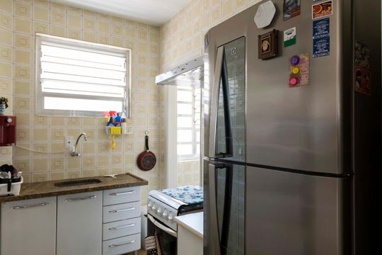 Cozinha de apartamento à venda com 2 quartos, 56m² em Vila Clementino, São Paulo
