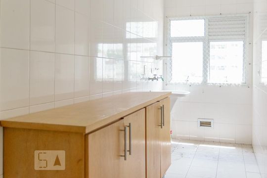 Área de Serviço de apartamento para alugar com 3 quartos, 112m² em Vila Valparaíso, Santo André