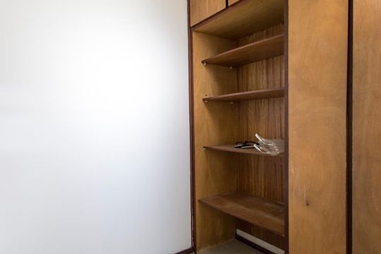 Quarto de serviço de apartamento para alugar com 2 quartos, 98m² em Jardim Londrina, São Paulo