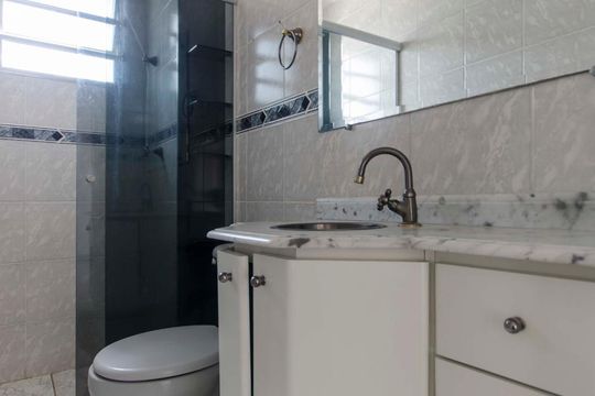 Banheiro de apartamento para alugar com 2 quartos, 65m² em Vila Dom Pedro Ii, São Paulo
