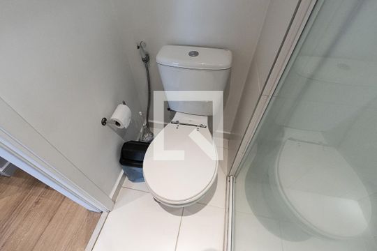 Banheiro de apartamento para alugar com 1 quarto, 30m² em Perdizes, São Paulo