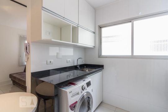 Cozinha de apartamento para alugar com 1 quarto, 50m² em Consolação, São Paulo