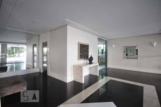 hall social de apartamento à venda com 3 quartos, 200m² em Paraisópolis, São Paulo