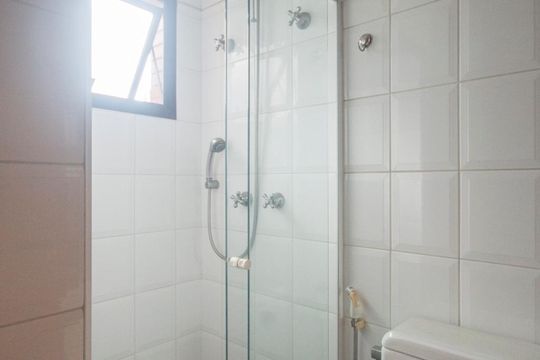Banheiro de apartamento à venda com 3 quartos, 141m² em Vila Mascote, São Paulo