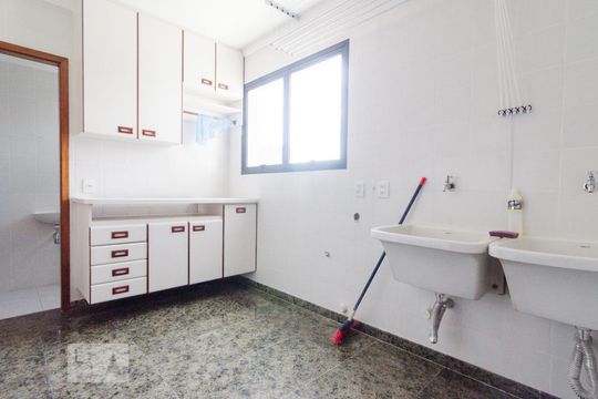 Área de serviço de apartamento à venda com 3 quartos, 207m² em Centro, Campinas