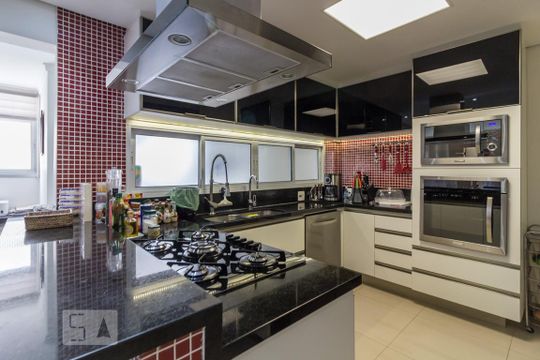Cozinha de apartamento à venda com 3 quartos, 210m² em Bela Vista, São Paulo