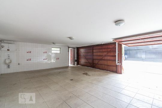 Garagem de casa à venda com 4 quartos, 478m² em Pacaembu, São Paulo