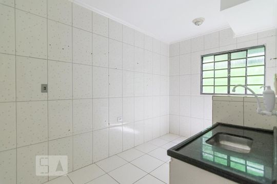 Cozinha de apartamento para alugar com 2 quartos, 50m² em Baeta Neves, São Bernardo do Campo