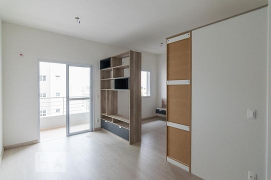 Sala de kitnet/studio à venda com 1 quarto, 41m² em Rudge Ramos, São Bernardo do Campo