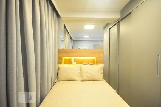 suíte  de kitnet/studio para alugar com 1 quarto, 33m² em Brooklin Paulista, São Paulo