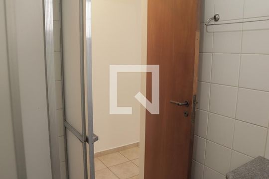 Banheiro de apartamento à venda com 1 quarto, 56m² em Jardim Paraíso, Campinas