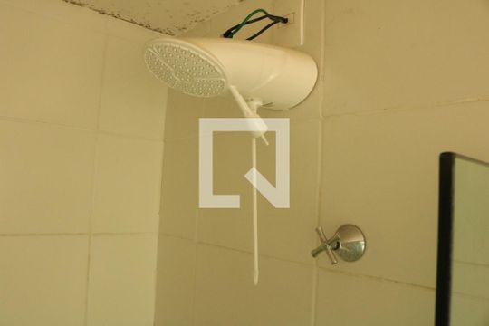 Banheiro de apartamento para alugar com 1 quarto, 31m² em Água Branca, São Paulo
