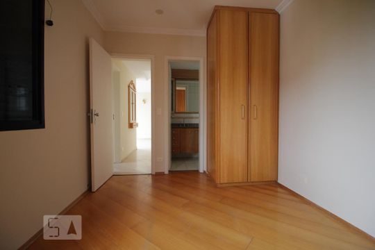 Suíte 2 de apartamento para alugar com 2 quartos, 78m² em Vila Andrade, São Paulo